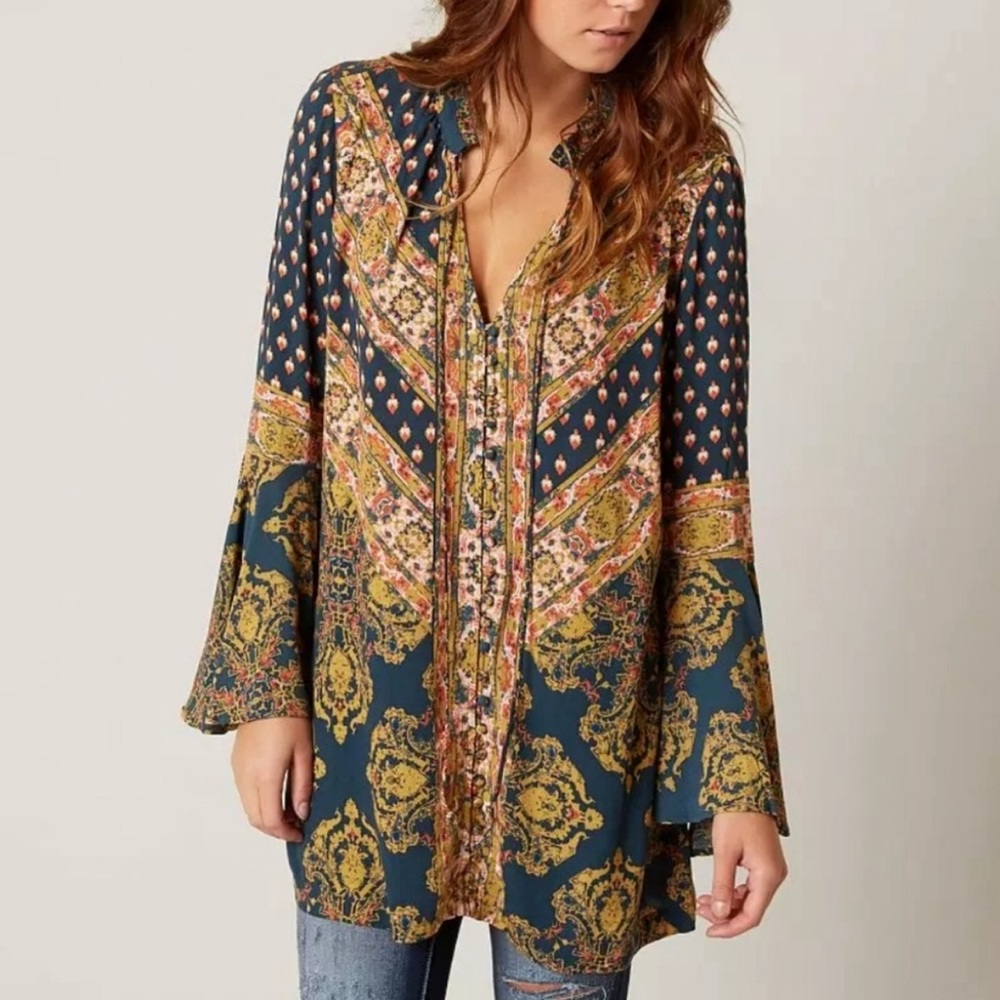 Free People button front tunic
